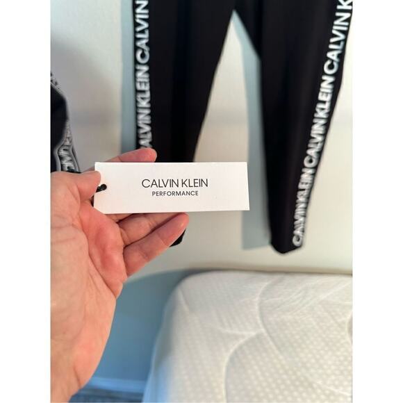 NWT Calvin Klein Womens Performance Pants Yoga Legging Logo Black White Large - Picture 6 of 14